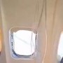 Paura su volo Ryanair, pezzi motore rompono finestrino e passeggero rischia di essere risucchiato Paura su volo Ryanair, pezzi motore rompono finestrino e passeggero rischia di essere risucchiato