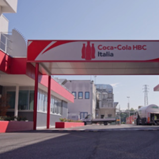Rapporto Coca-Cola Hbc Italia, nel 2025 100% energia da rinnovabili Rapporto Coca-Cola Hbc Italia, nel 2025 100% energia da rinnovabili 