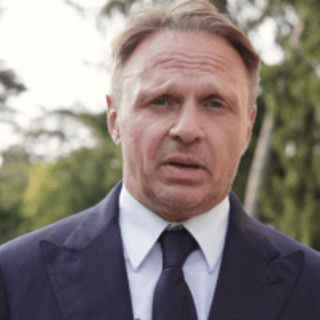 Lollobrigida: "Il miele nei McDonald's fa conoscere prodotto identitario ai giovani"