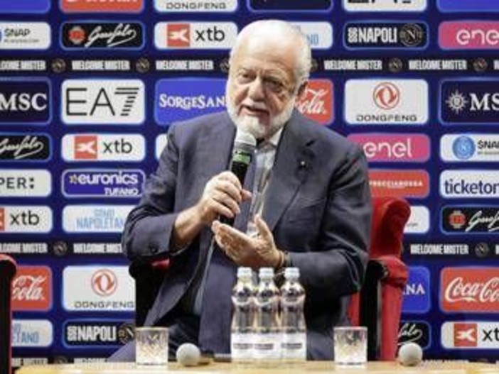 De Laurentiis: "Nuovo stadio? Sarà da 70.000 posti e sorgerà a Napoli Est, il Maradona va abbattuto"