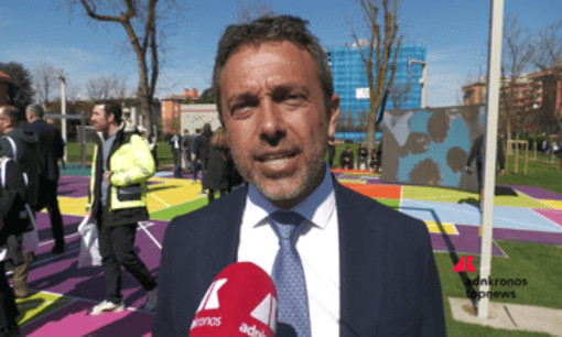 Bancomat e Sport e Salute inaugurano a Cologno Monzese primo spazio collettivo del progetto 'Illumina' Bancomat e Sport e Salute inaugurano a Cologno Monzese primo spazio collettivo del progetto 'Illumina'