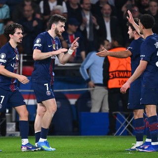 Douè e Kvaratskhelia stendono il Liverpool: il Psg vince 2-0