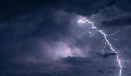 Ondata di maltempo sull'Italia, Natale con allerta rossa domani in Emilia Romagna Ondata di maltempo sull'Italia, Natale con allerta rossa domani in Emilia Romagna