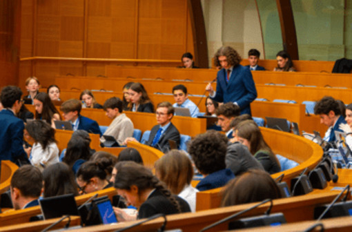 Lum, sessione regionale del Parlamento europeo giovani