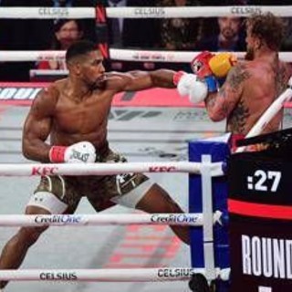 Joshua, incidente in Nigeria: il Suv si schianta, 2 morti