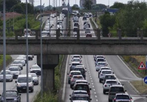 Bollo auto, Ue valuterà esenzione: "Fondi Pnrr basati sui risultati" Bollo auto, Ue valuterà esenzione: "Fondi Pnrr basati sui risultati"