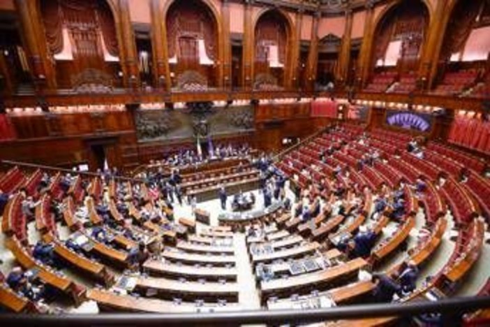 Legge elettorale, dalla Camera via libera alla fiducia su art.1 e 2. Opposizioni: "Incostituzionale"