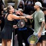 Battaglia dei sessi 2, Sabalenka chiede rivincita a Kyrgios: "C'è qualcosa da cambiare" Battaglia dei sessi 2, Sabalenka chiede rivincita a Kyrgios: "C'è qualcosa da cambiare"