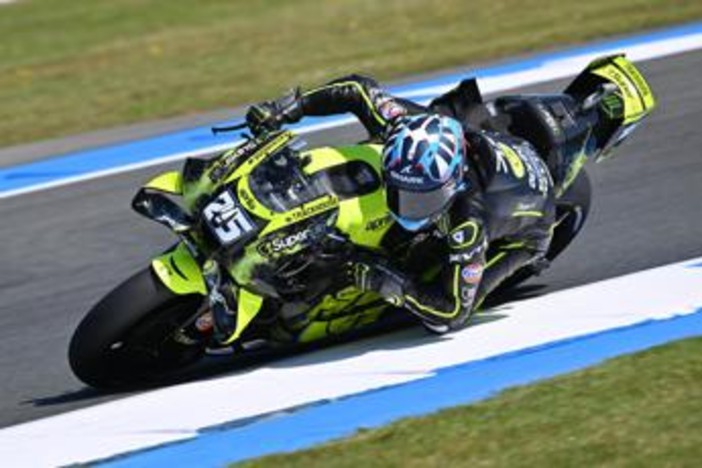 MotoGp, Fernandez vince gara sprint ad Assen. Ogura e Di Giannantonio sul podio