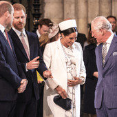 Harry e Meghan tornano nel Regno Unito, la decisione 'spiazza' Re Carlo: cosa è successo
