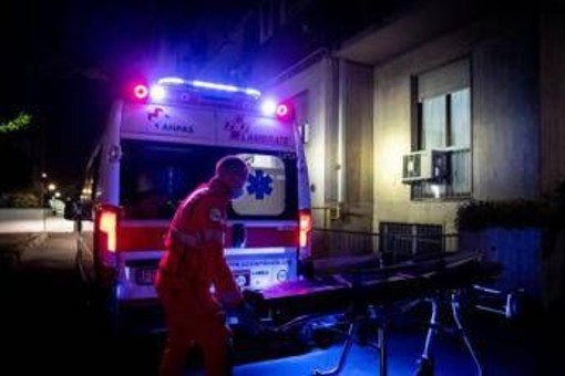 Cosenza, violenta lite fuori da una discoteca: morto in ospedale l'addetto alla sicurezza Cosenza, violenta lite fuori da una discoteca: morto in ospedale l'addetto alla sicurezza