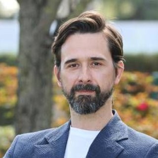 Davide Iacopini ferito in monopattino, resta in prognosi riservata: continuano le indagini sulla minicar
