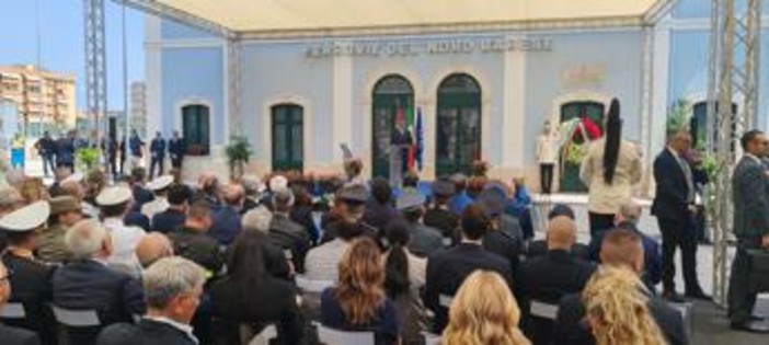 Scontro tra treni ad Andria, Mattarella a cerimonia per decennale: commozione tra parenti vittime