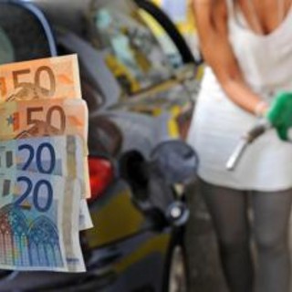 Caro carburanti, caccia alle risorse: extra-gettito Iva non risolverebbe nodo coperture Caro carburanti, caccia alle risorse: extra-gettito Iva non risolverebbe nodo coperture