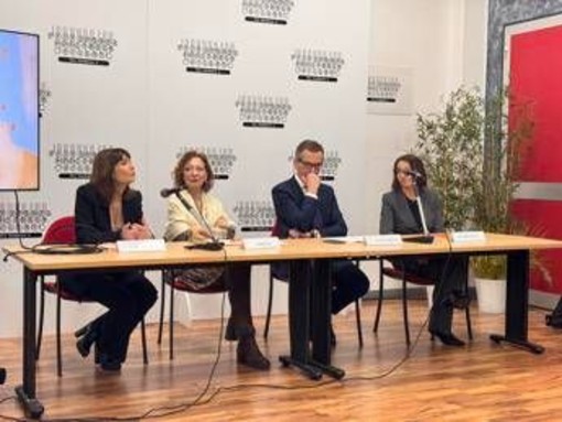 Mielofibrosi, pazienti: "Con farmaco orale per anemia torna a scorrere la vita" Mielofibrosi, pazienti: "Con farmaco orale per anemia torna a scorrere la vita"