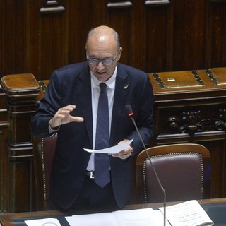 Scuola, Valditara “Sugli stipendi opposizione faccia pace con se stessa”