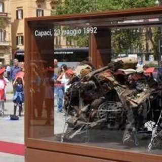 È polemica per 'trasloco' auto strage Capaci a Palermo, sindacati penitenziaria sul piede di guerra