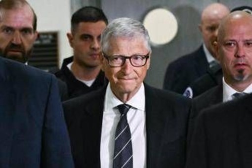 Bill Gates testimonia a porte chiuse sul caso Epstein: "Grave errore incontrarlo" Bill Gates testimonia a porte chiuse sul caso Epstein: "Grave errore incontrarlo"