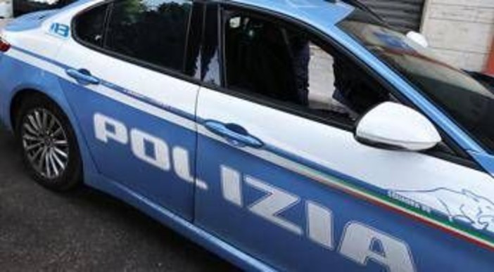 Milano, baby gang derubano e aggrediscono adolescenti: fermati 9 giovanissimi Milano, baby gang derubano e aggrediscono adolescenti: fermati 9 giovanissimi