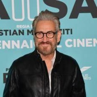 Giallini in ospedale dopo una caduta, stop alle riprese di 'Rocco Schiavone'