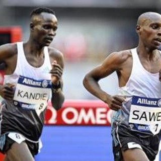 Maratona di Londra, Sawe fa la storia: muro delle 2 ore abbattuto, nuovo record del mondo