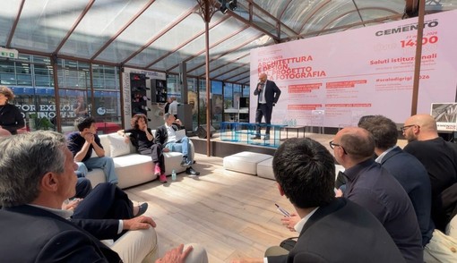 Al Fuorisalone il cemento diventa linguaggio urbano