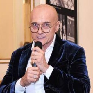 Caso Signorini, la difesa contro i colossi del web: "Aperta indagine, soddisfatti" Caso Signorini, la difesa contro i colossi del web: "Aperta indagine, soddisfatti"