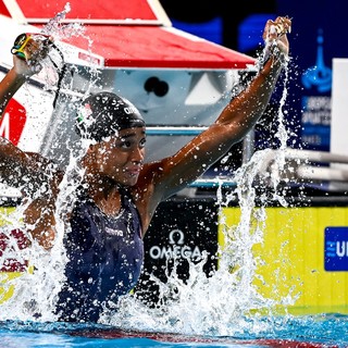 Sara Curtis nuota nella storia, oro europeo e nuovo record mondiale nei 50 dorso