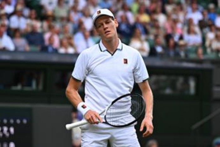 Wimbledon, allarme caldo? Sinner lo snobba: "Mi sono preparato" Wimbledon, allarme caldo? Sinner lo snobba: "Mi sono preparato"