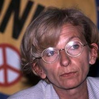 Emma Bonino e la battaglia per l’aborto: dall’autodenuncia alla legge 194 Emma Bonino e la battaglia per l’aborto: dall’autodenuncia alla legge 194