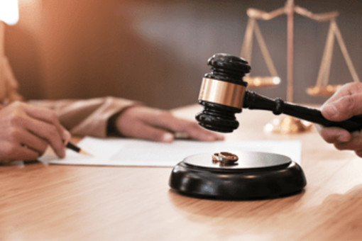 Unioni civili, Cassazione apre ad assegno di divorzio Unioni civili, Cassazione apre ad assegno di divorzio