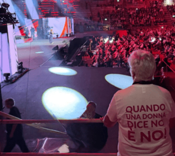 'Una nessuna centomila' all'Arena di Verona ci ricorda che "quando una donna dice no, è no" 'Una nessuna centomila' all'Arena di Verona ci ricorda che "quando una donna dice no, è no"