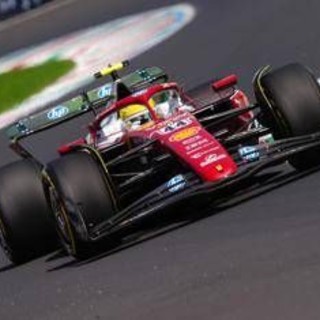 Gp Baku, doppietta Ferrari nelle seconde libere. Comanda Hamilton, poi Leclerc Gp Baku, doppietta Ferrari nelle seconde libere. Comanda Hamilton, poi Leclerc
