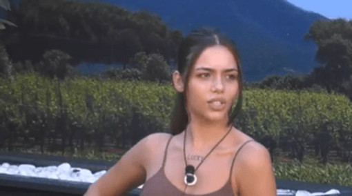 "Piera Meloni è parente di un autore del Gf Vip", l'indiscrezione di Valeria Marini. Lucarelli interviene e spiega