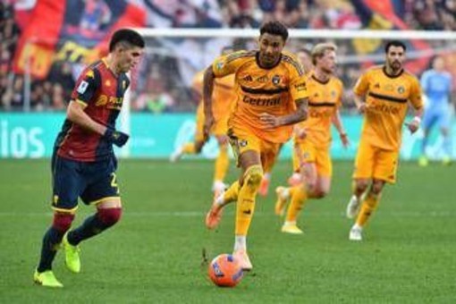 Serie A, Sassuolo-Parma e Genoa-Pisa finiscono 1-1