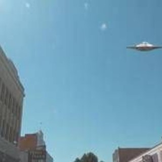 Ufo, Pentagono svela foto e documenti. Trump: “Decidete voi che diavolo succede”