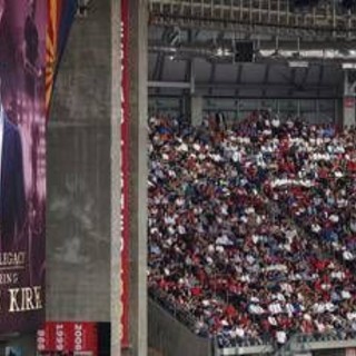 Trump e Vance arrivati ai funerali di Kirk, accolti da cori e applausi