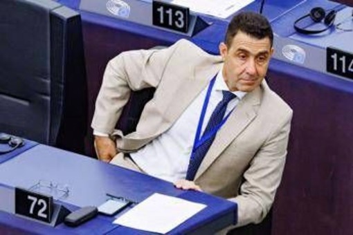 Europarlamento, il generale Vannacci in Ue con l'AfD: destra 'trina' anche in Italia