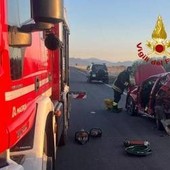 Incidente a Cagliari, un morto e due feriti gravi Incidente a Cagliari, un morto e due feriti gravi