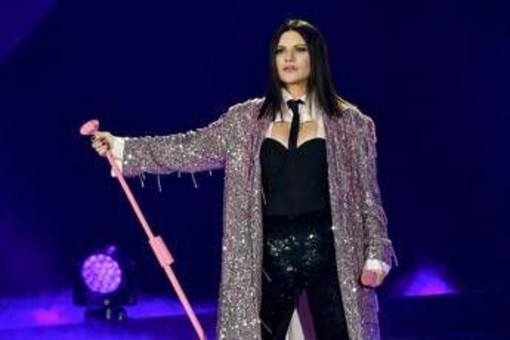 Milano Cortina 2026, Laura Pausini alla cerimonia di apertura delle Olimpiadi Invernali