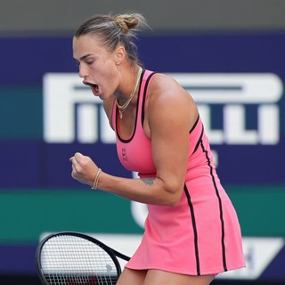 Aryna Sabalenka trionfa a Miami, Gauff sconfitta 2-1 in finale
