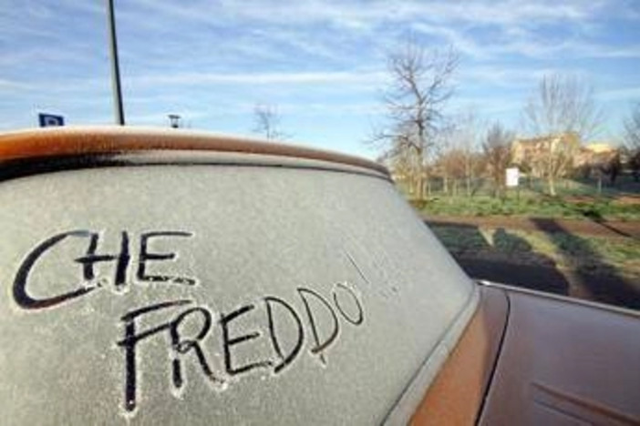 Meteo incerto tra sole, acquazzoni e temperature sotto media: le previsioni