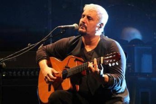 Pino Daniele, oggi il concerto-evento a Napoli: da De Gregori a Elodie, tutti gli ospiti Pino Daniele, oggi il concerto-evento a Napoli: da De Gregori a Elodie, tutti gli ospiti