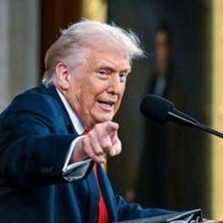 Usa, da Tribunale ok a dazi anche su piccoli pacchi di valore inferiore a 800 dollari