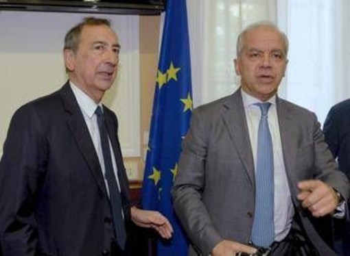 Scontri Milano, Sala: "Ora controllo e repressione, preoccupazione per sabato". Piantedosi: "Ragazzi manovrati? Ancora nessuna evidenza" Scontri Milano, Sala: "Ora controllo e repressione, preoccupazione per sabato". Piantedosi: "Ragazzi manovrati? Ancora nessuna evidenza"
