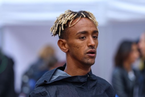 Impresa Crippa, è il primo italiano a vincere la Maratona di Parigi